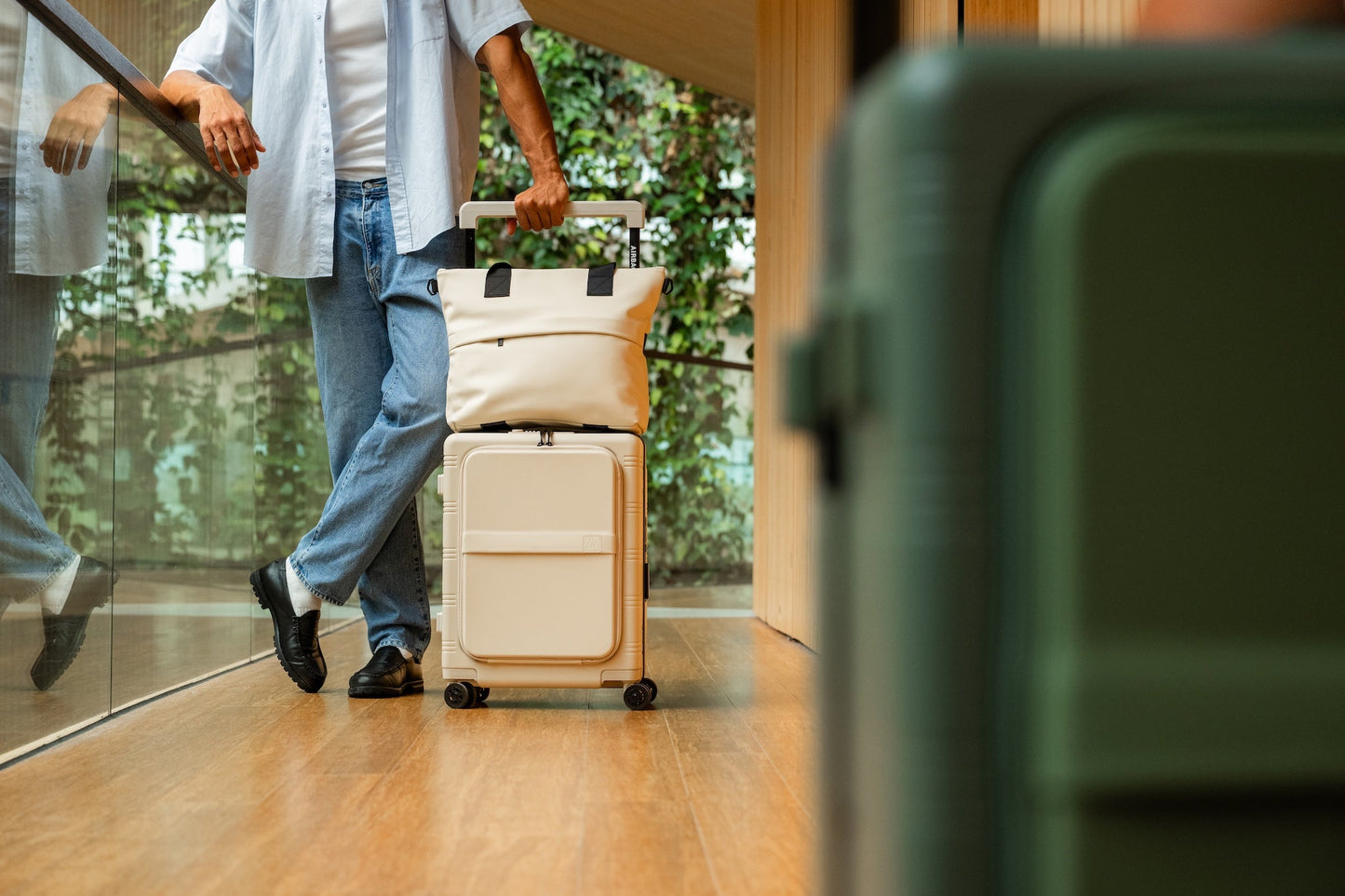 NEW Airback TOTE LITE- Light Sand