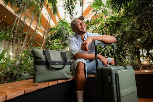 TOTE LITE- Olive Green