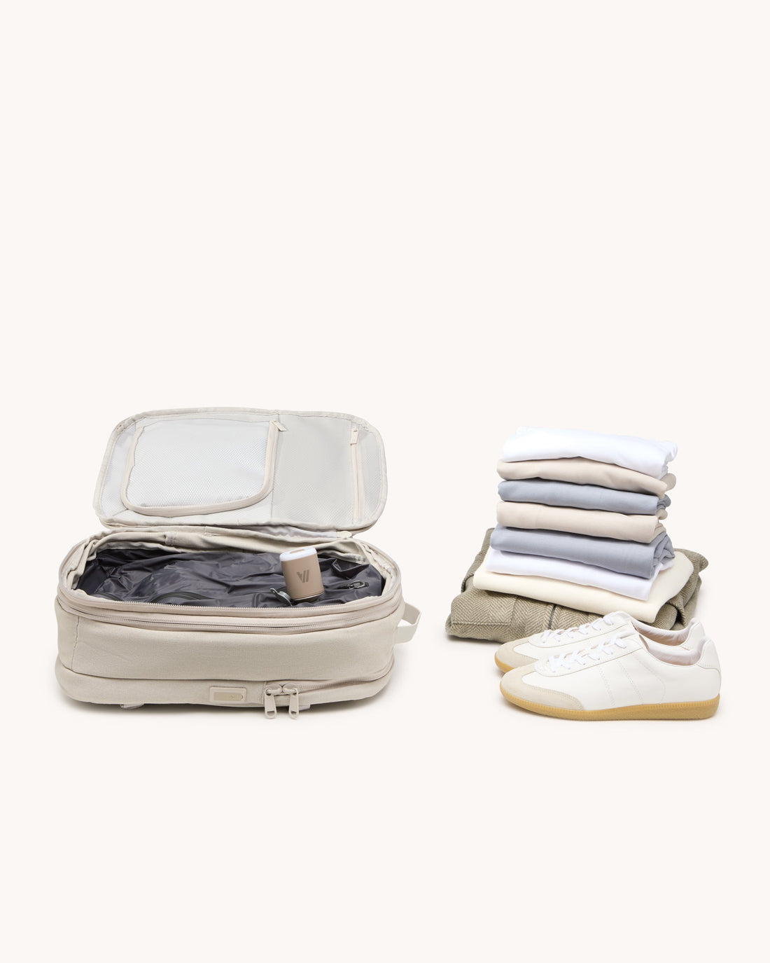 How to Prevent Clothes from Wrinkling in a Vacuum Travel Backpack?