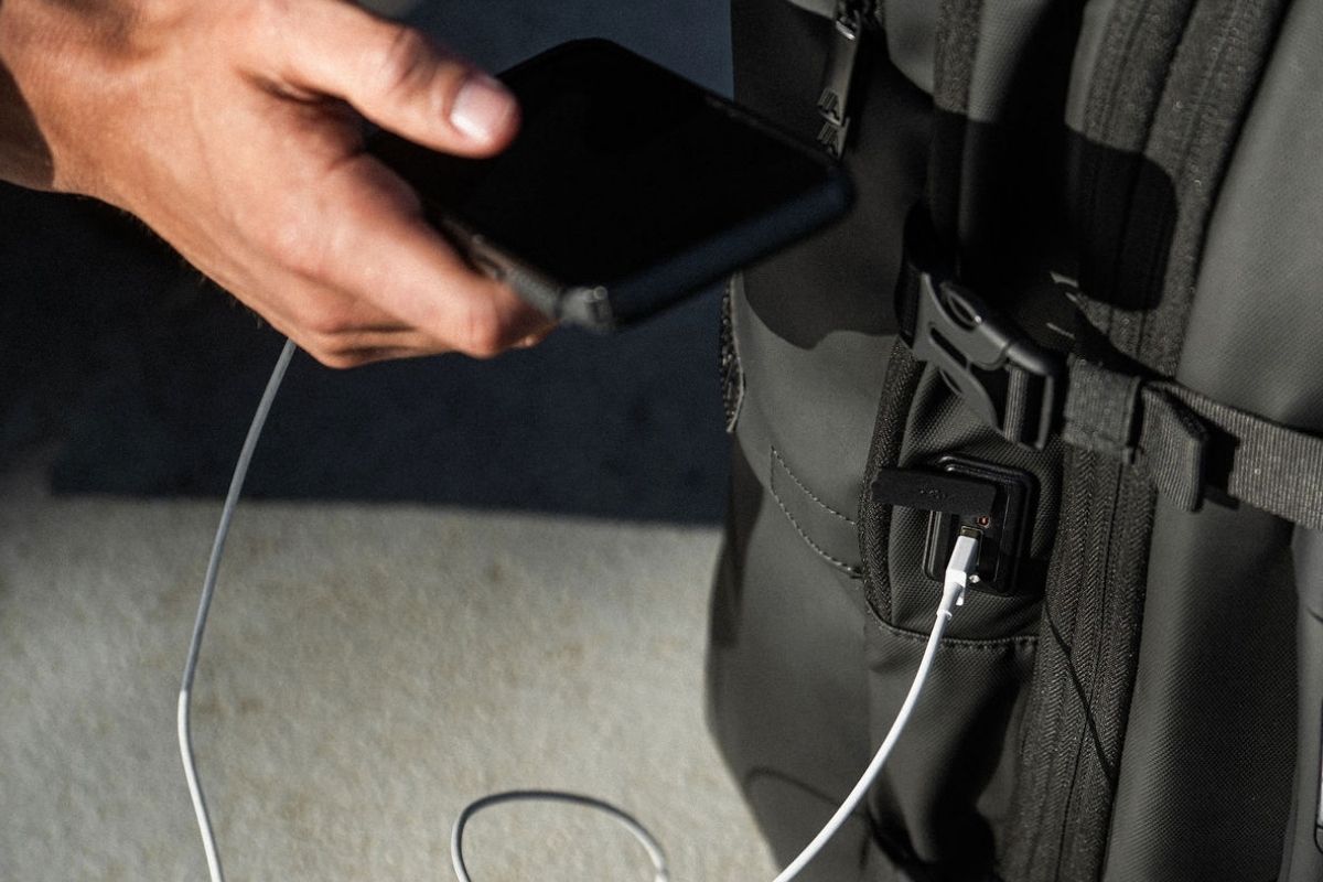 Load video: Video of Airback USB Charging Port