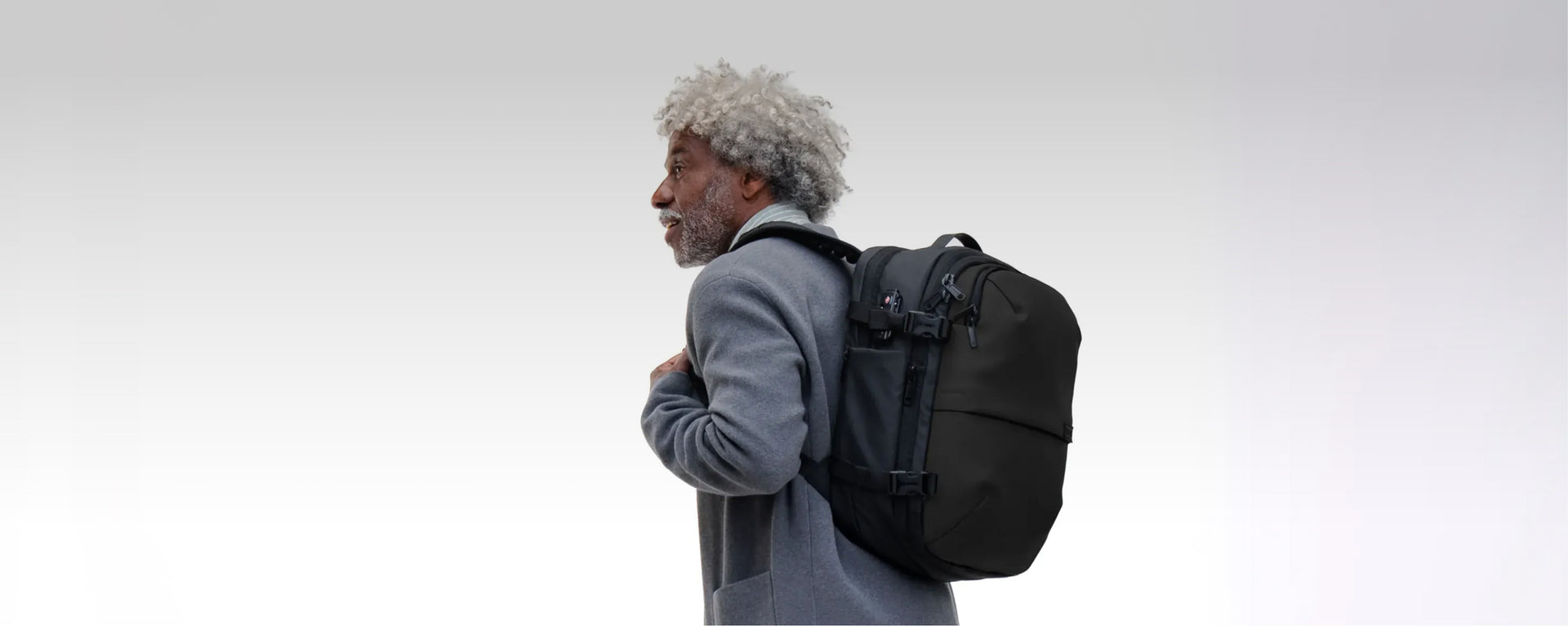 Built-in Vacuum Travel Bag