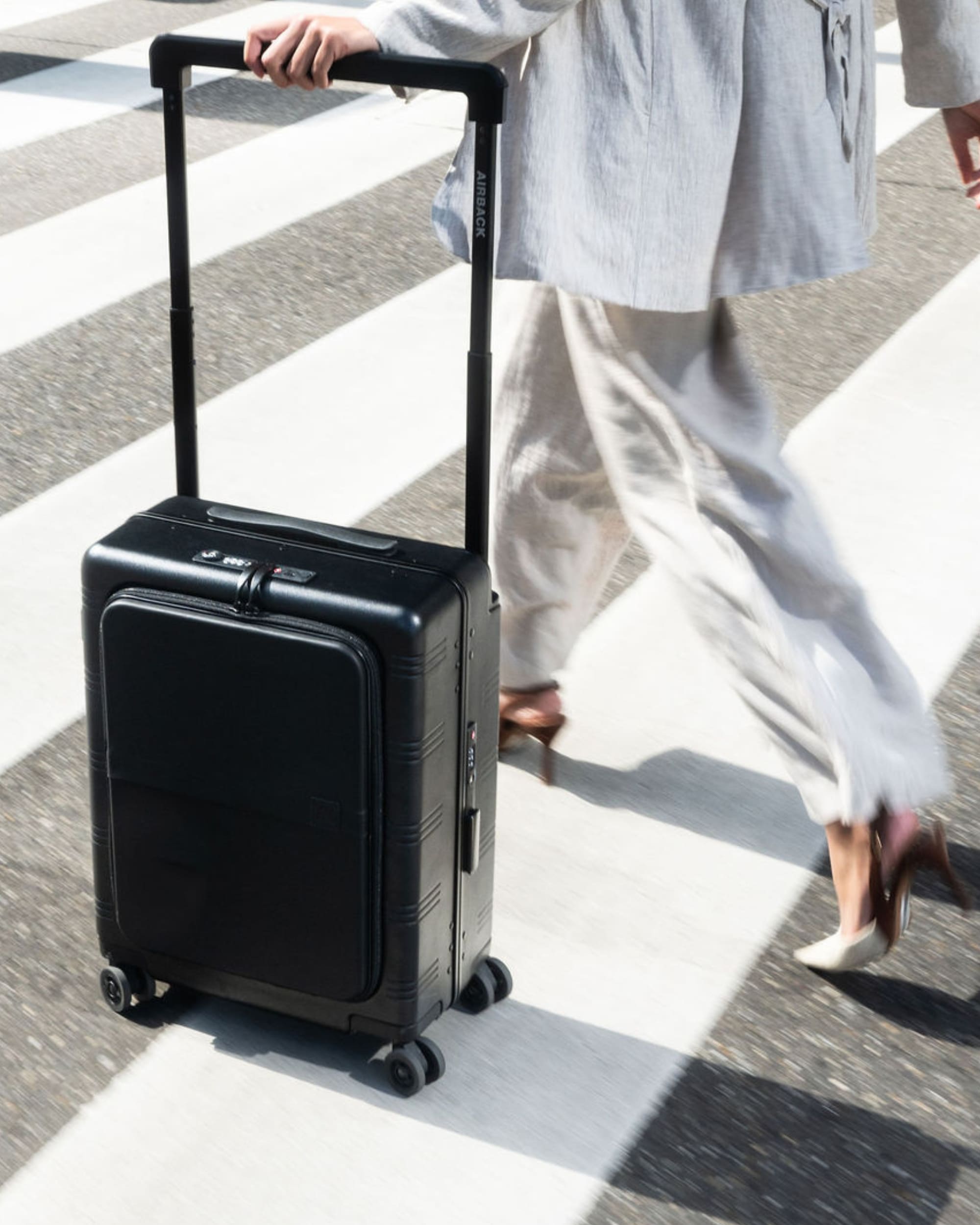 NEXT (Carry-On) – Airback US