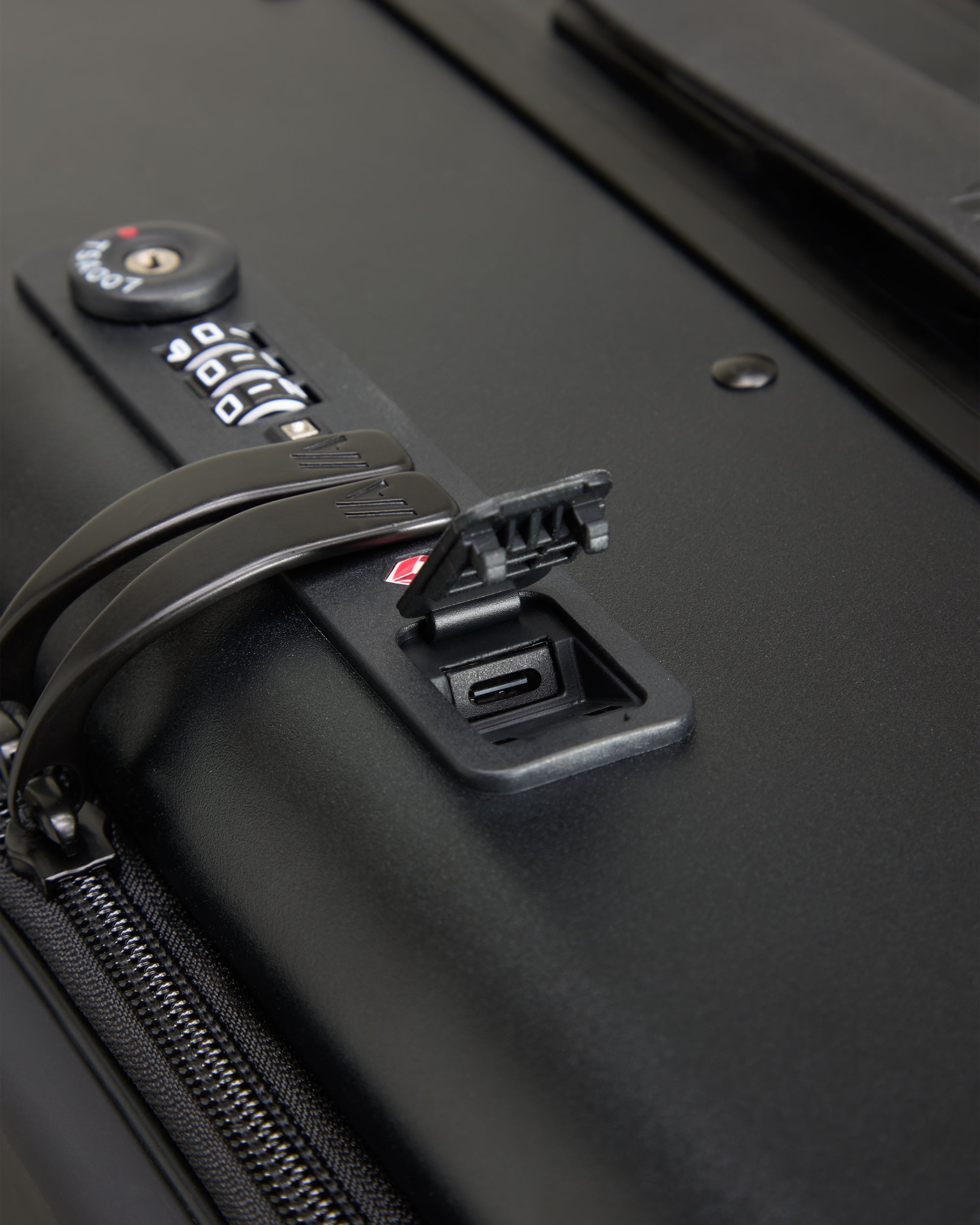NEXT (Carry-On) – Airback US