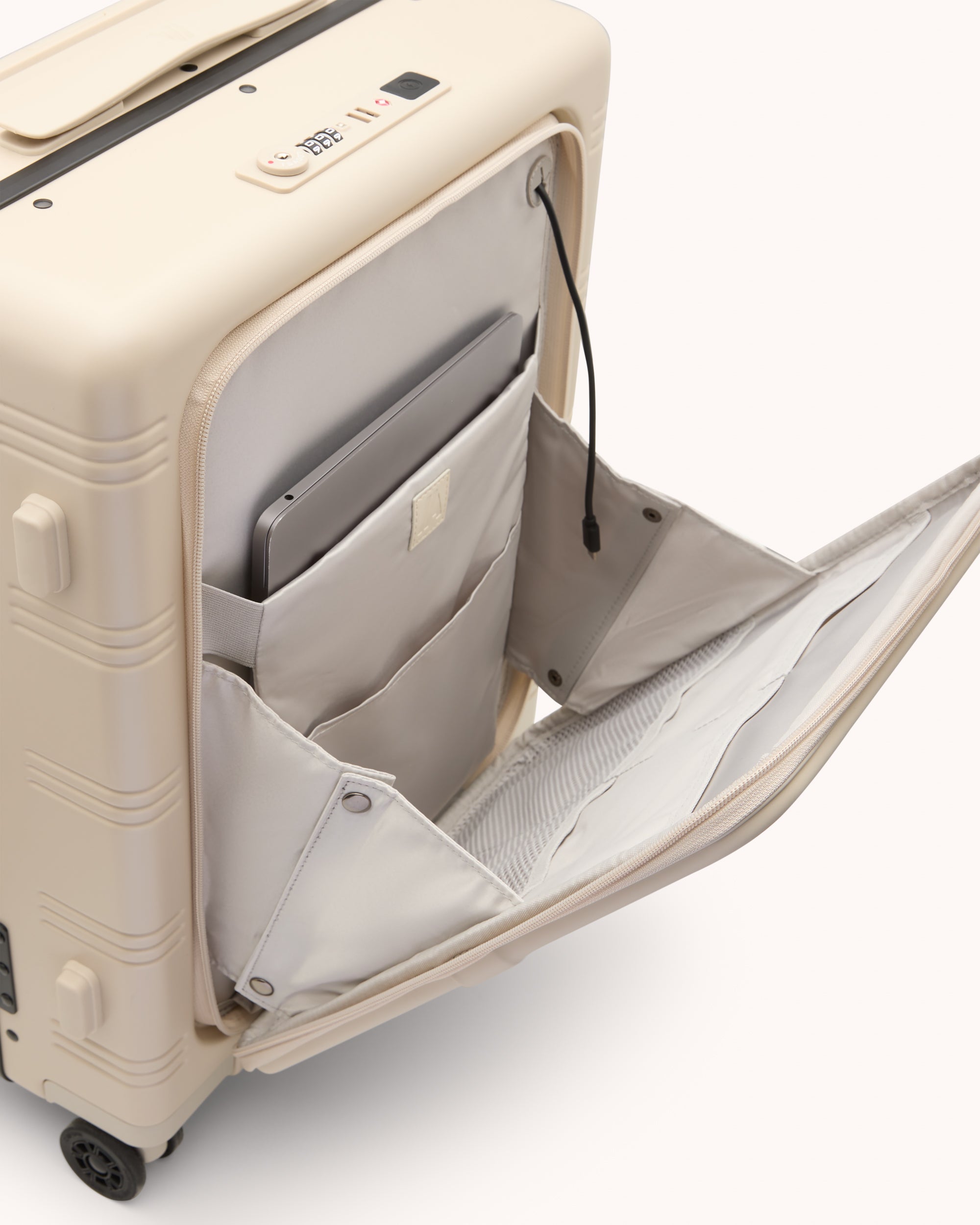 NEXT (Carry-On) – Airback US